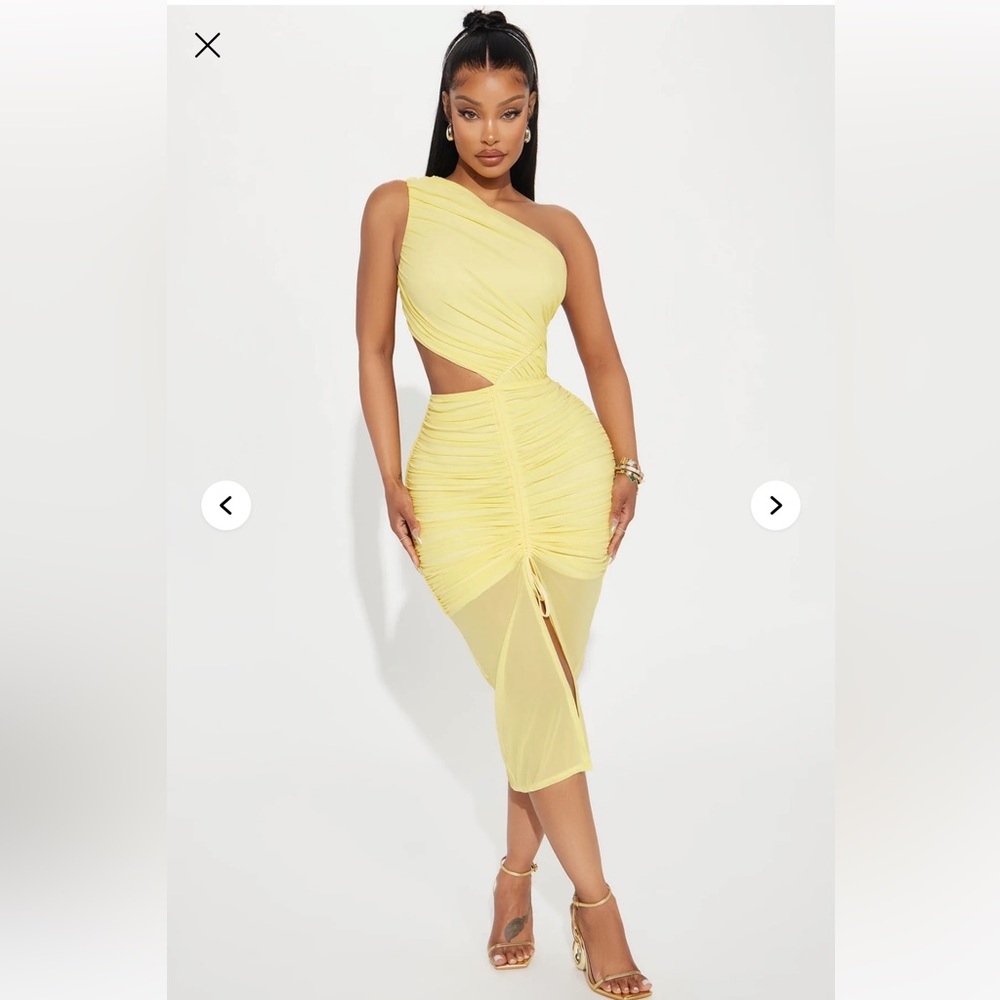Chic Yellow Ruched Midi Dress